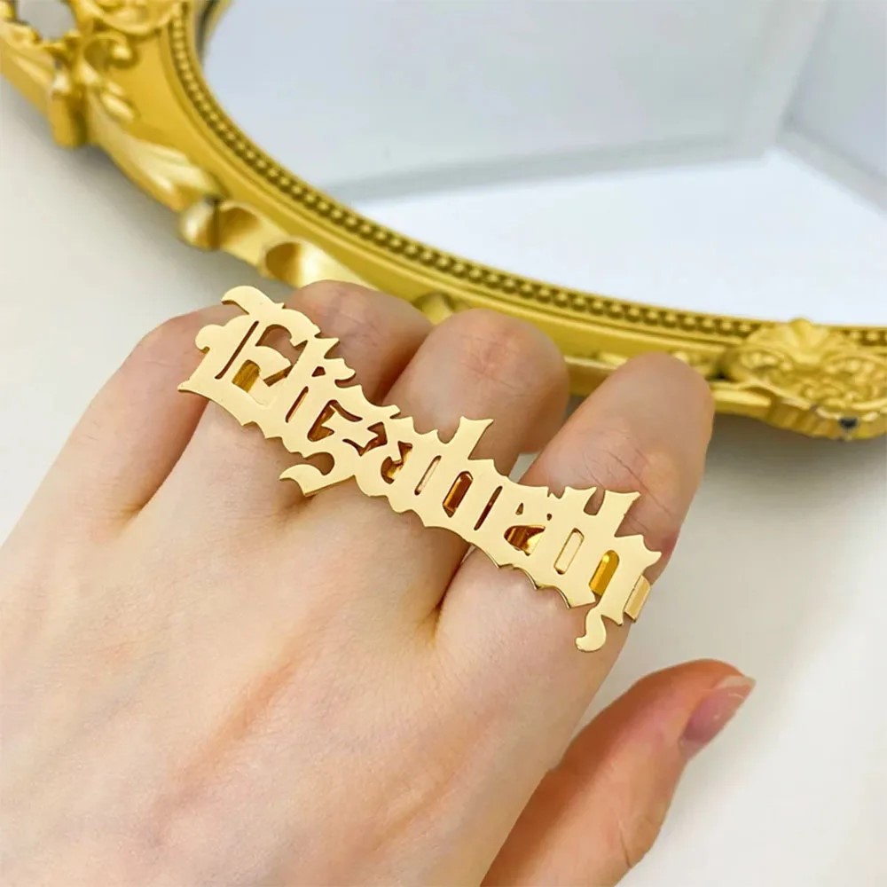 女性用の調整可能なカスタムネームリング,3本指の大きなリング - Initial Ring Custom のレビューと価格